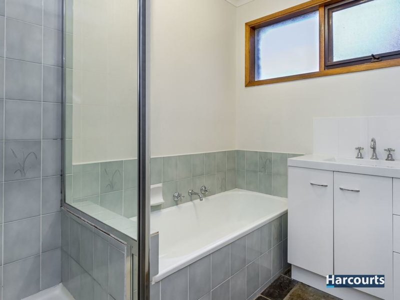 Photo - 1 Reeve Place, Rowville VIC 3178 - Image 6