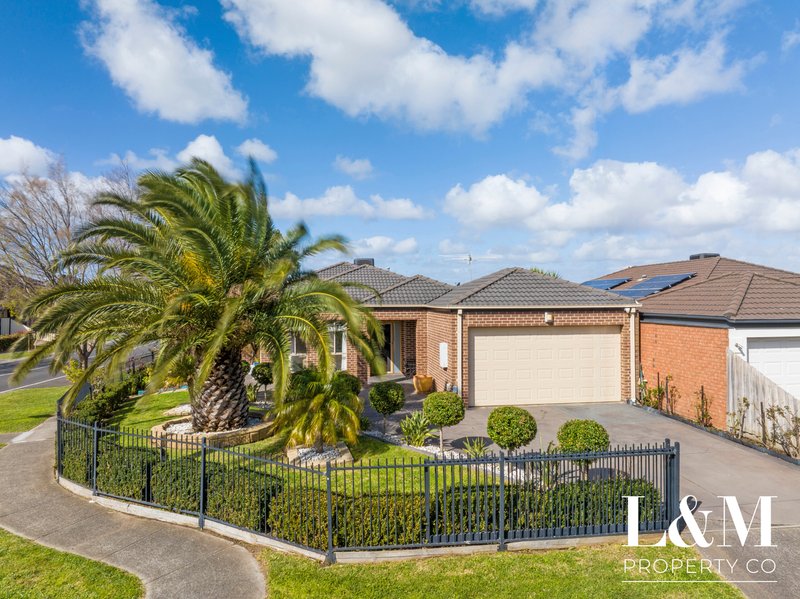Photo - 1 Regency Road, Roxburgh Park VIC 3064 - Image 2