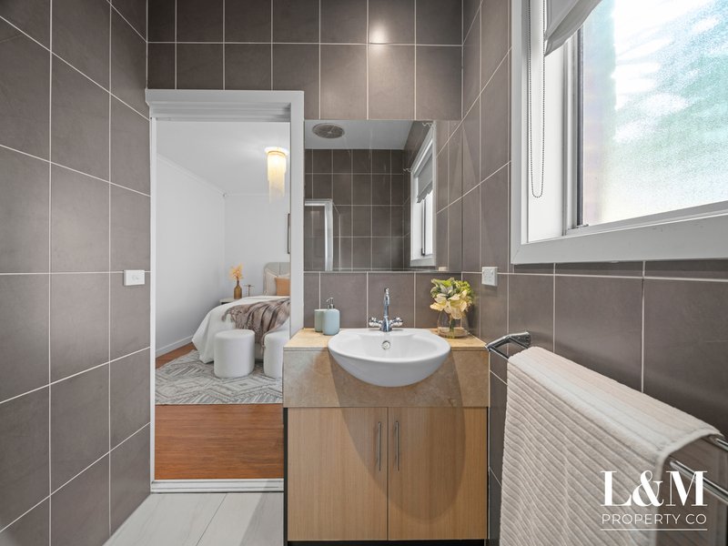 Photo - 1 Regency Road, Roxburgh Park VIC 3064 - Image 22
