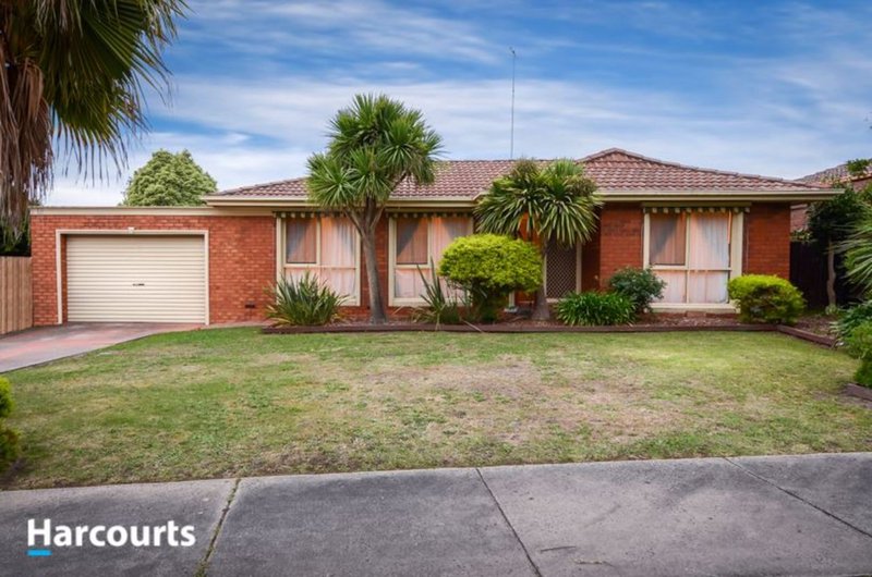 1 Reginald Close, Berwick VIC 3806