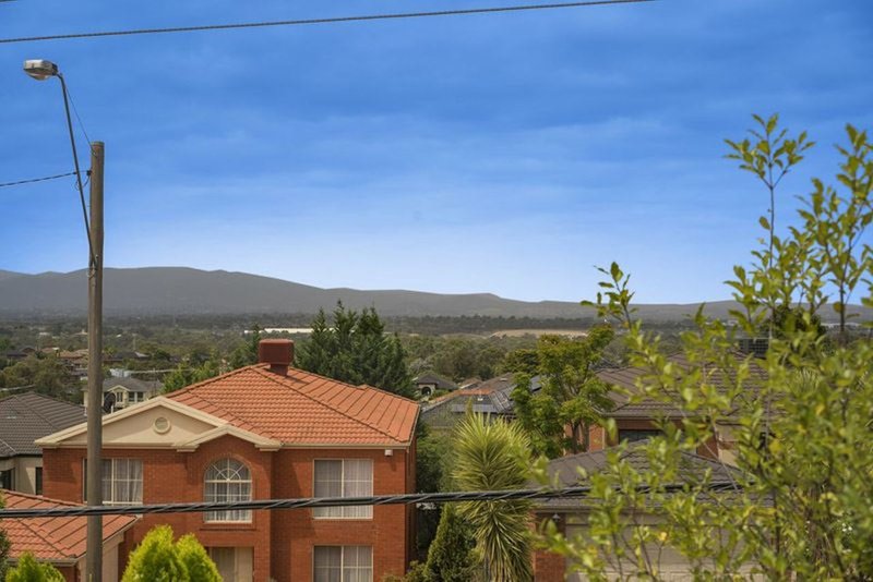 Photo - 1 Rhodes Drive, Glen Waverley VIC 3150 - Image 10