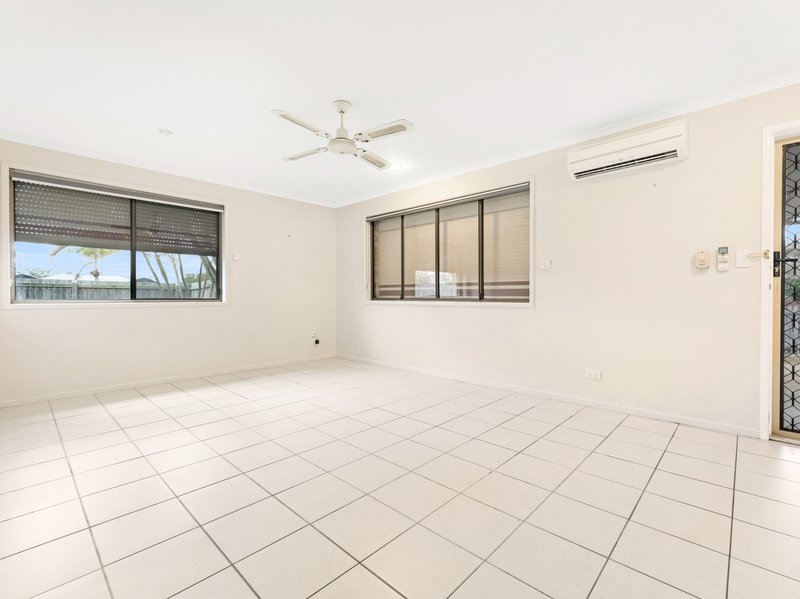 Photo - 1 Rhys Court, Torquay QLD 4655 - Image 3