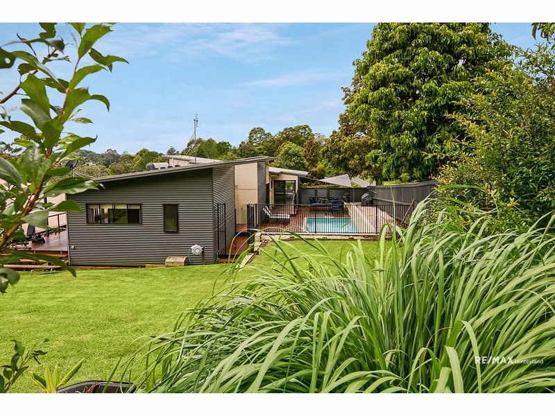 1 Ribbonwood Avenue, Maleny QLD 4552