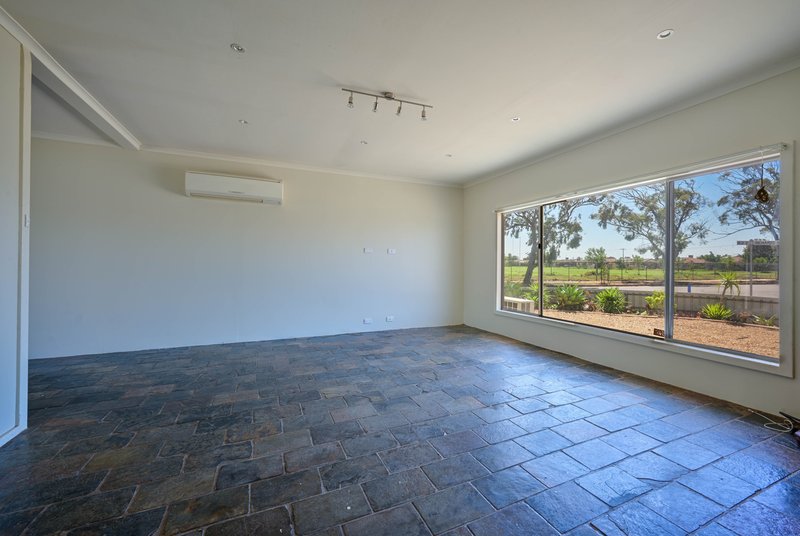 Photo - 1 Richards Street, Whyalla Norrie SA 5608 - Image 4