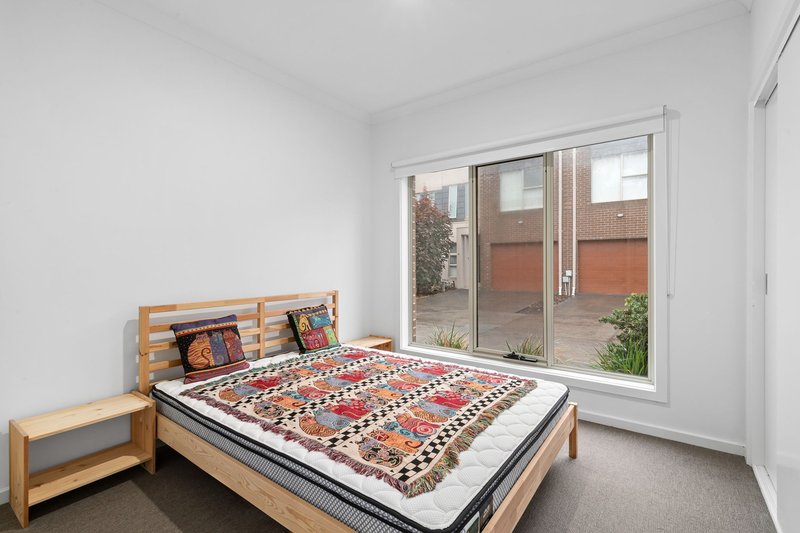 Photo - 1 Richhaven Place, Epping VIC 3076 - Image 6