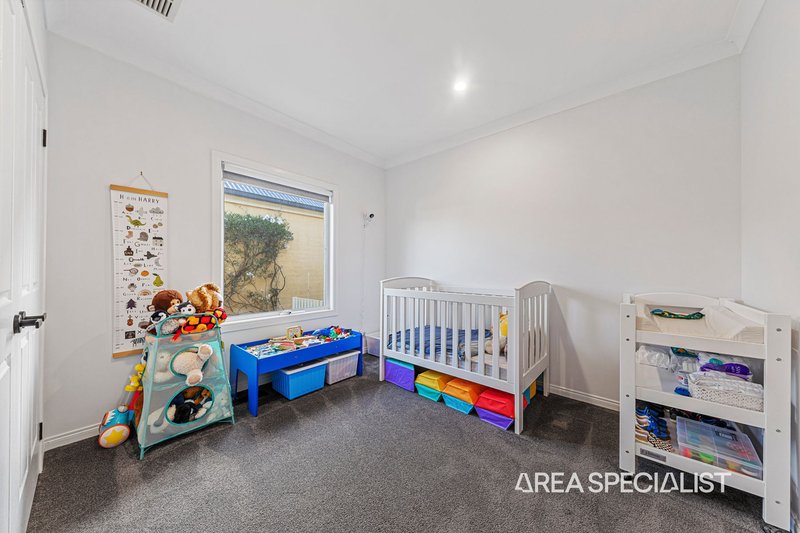 Photo - 1 Riddell Grove, Pakenham VIC 3810 - Image 20