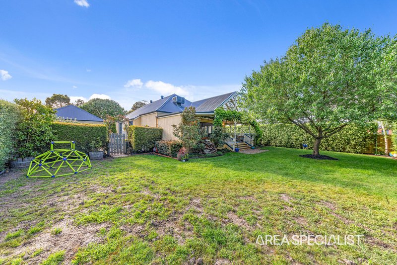 Photo - 1 Riddell Grove, Pakenham VIC 3810 - Image 35