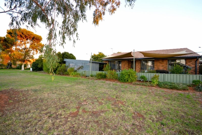 Photo - 1 Riddle Court, Griffith NSW 2680 - Image 12