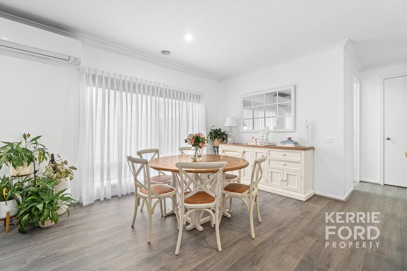 Photo - 1 Rise Boulevard, Traralgon VIC 3844 - Image 9