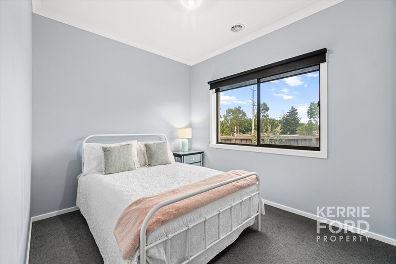 Photo - 1 Rise Boulevard, Traralgon VIC 3844 - Image 14