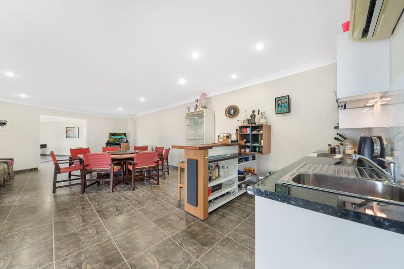 Photo - 1 River Vista Crescent, Murrumba Downs QLD 4503 - Image 19