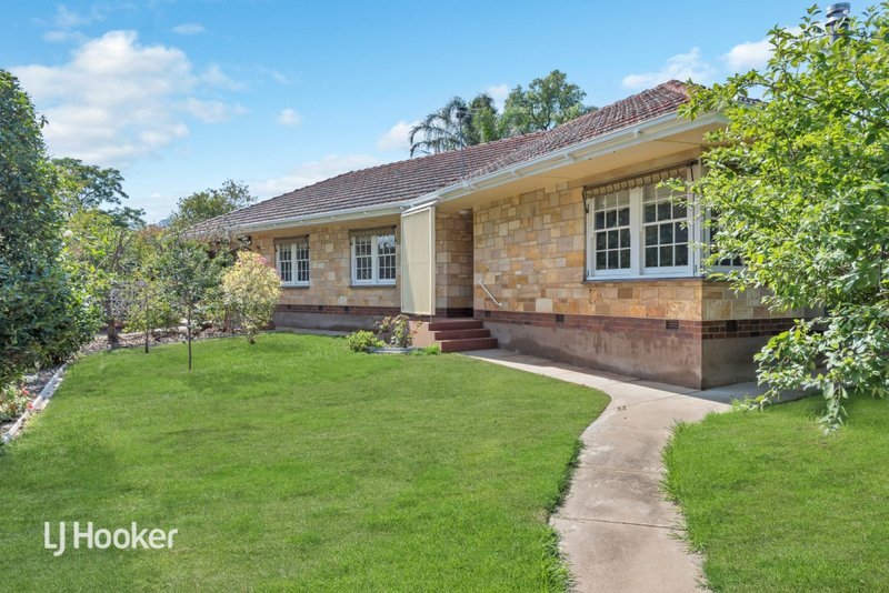 1 Riverdale Road, Myrtle Bank SA 5064