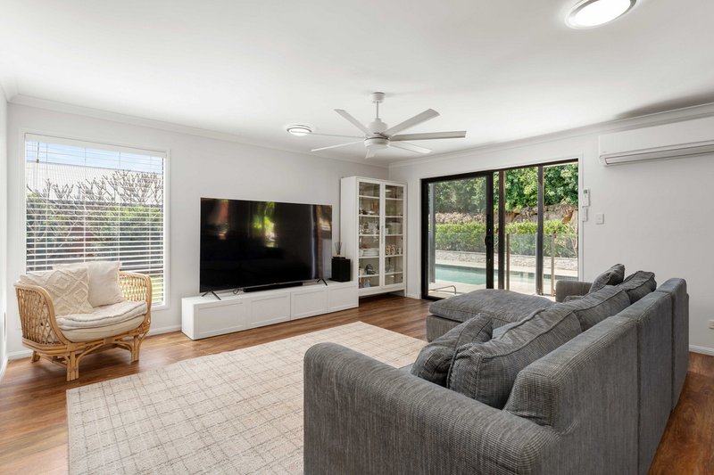 Photo - 1 Riversleigh Crescent, Eatons Hill QLD 4037 - Image 7