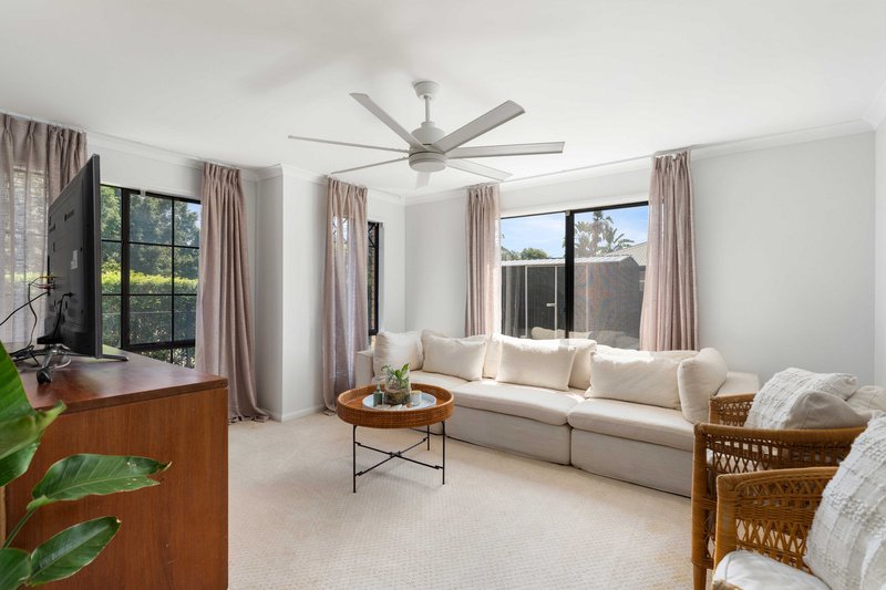 Photo - 1 Riversleigh Crescent, Eatons Hill QLD 4037 - Image 8