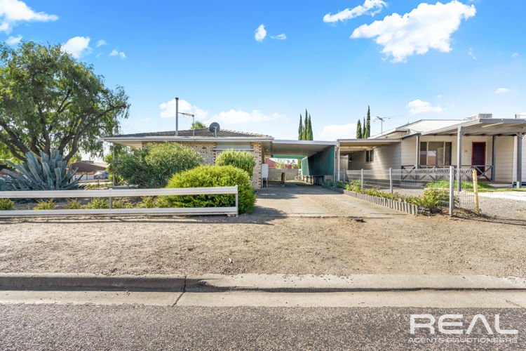 Photo - 1 Robe Street, Murray Bridge SA 5253 - Image 2