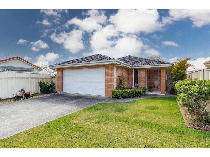 1 Robina Grove, Forster NSW 2428