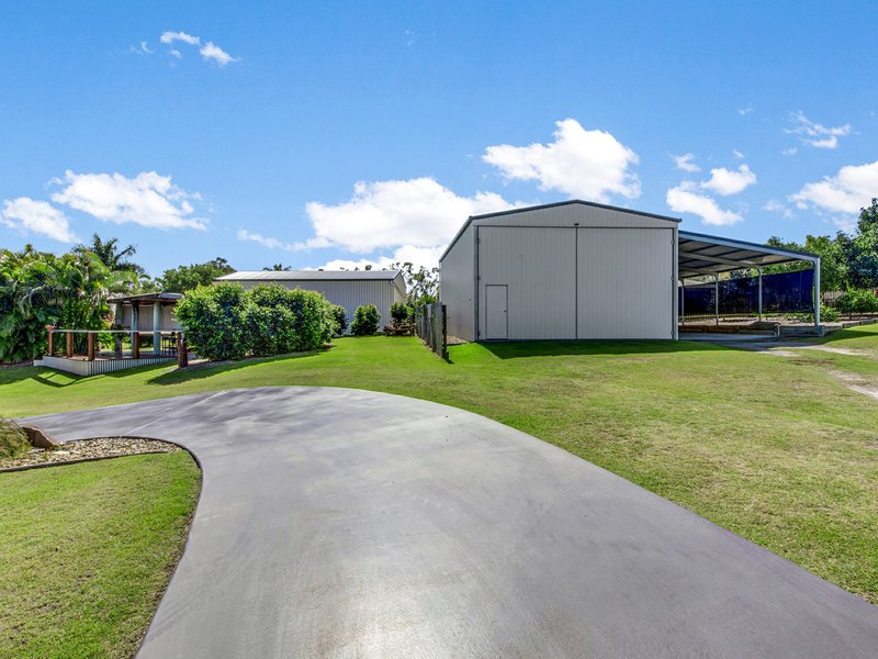 Photo - 1 Ronpen Close, Tannum Sands QLD 4680 - Image 5