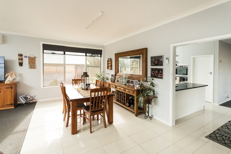 Photo - 1 Ross Court, Stanhope VIC 3623 - Image 5