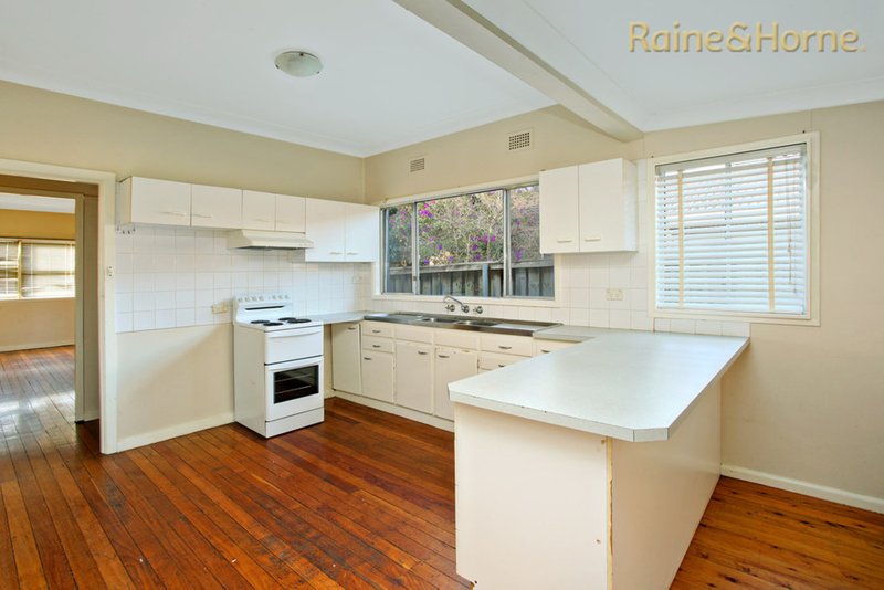 Photo - 1 Ross Place, St Marys NSW 2760 - Image 3