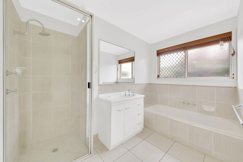 Photo - 1 Rothbury Place, New Auckland QLD 4680 - Image 13