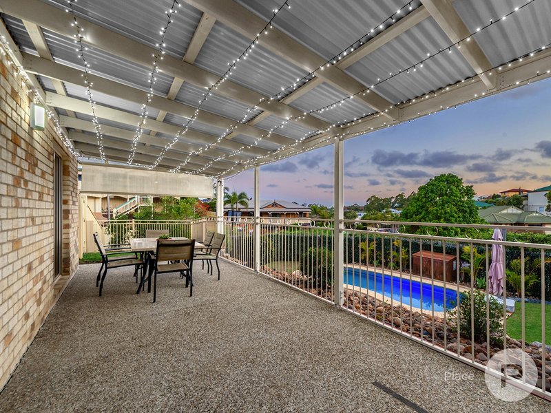 Photo - 1 Rothschild Street, Eatons Hill QLD 4037 - Image 3