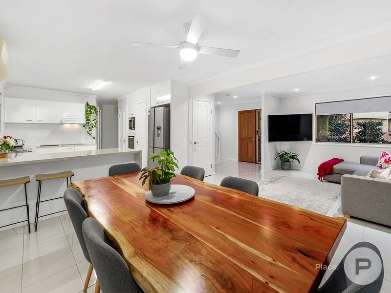 Photo - 1 Rothschild Street, Eatons Hill QLD 4037 - Image 7