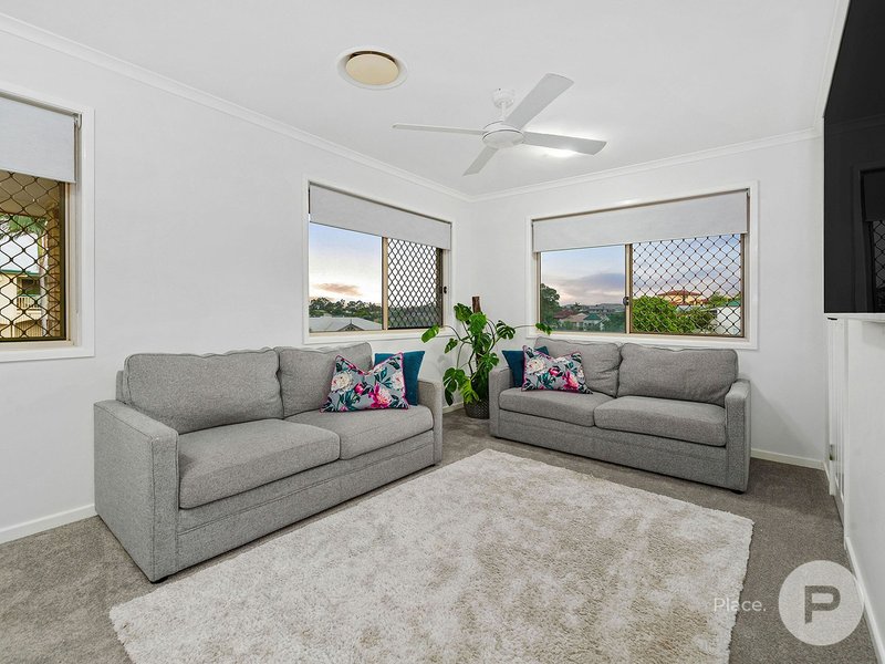 Photo - 1 Rothschild Street, Eatons Hill QLD 4037 - Image 8