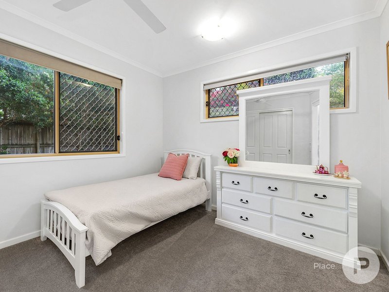 Photo - 1 Rothschild Street, Eatons Hill QLD 4037 - Image 12