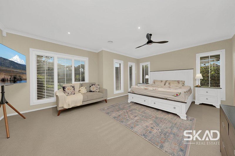 Photo - 1 Royal Park Way, Craigieburn VIC 3064 - Image 2