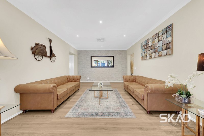 Photo - 1 Royal Park Way, Craigieburn VIC 3064 - Image 5