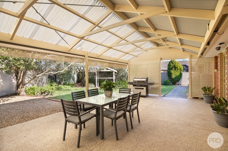 Photo - 1 Rozel Avenue, Wendouree VIC 3355 - Image 17