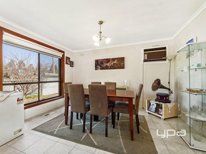 Photo - 1 Rushdale Court, Kings Park VIC 3021 - Image 4