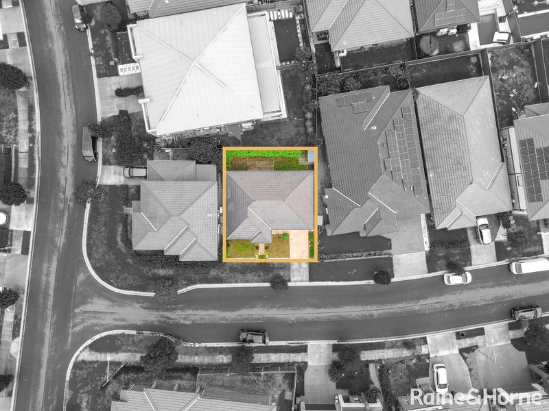 Photo - 1 Russell Street, Oran Park NSW 2570 - Image 10