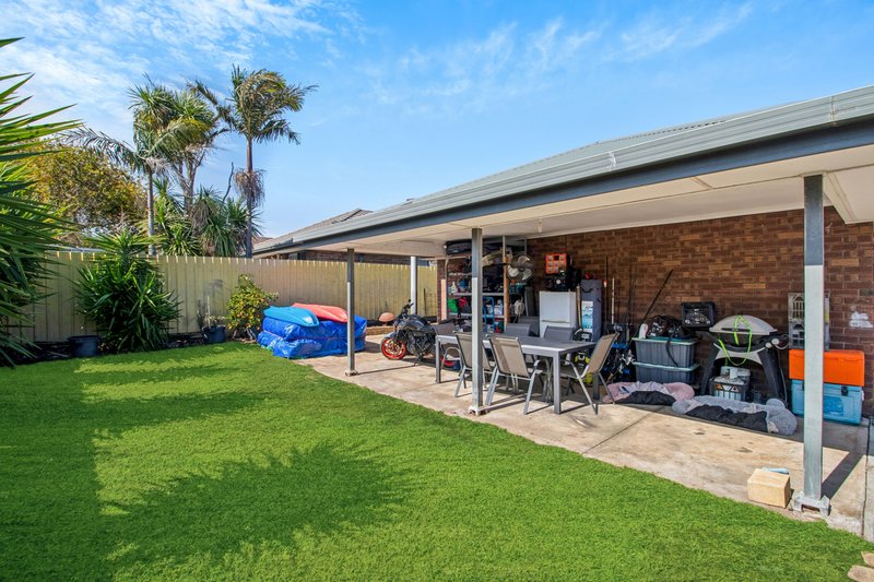 Photo - 1 Ryan Close, Noarlunga Downs SA 5168 - Image 13