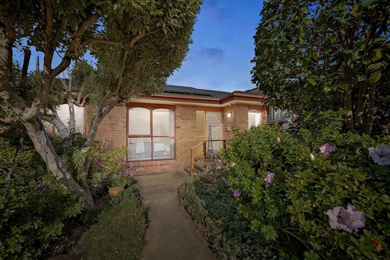 Photo - 1 Sadleir Place, Charnwood ACT 2615 - Image 1
