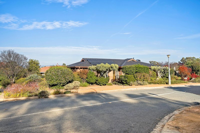 Photo - 1 Sadleir Place, Charnwood ACT 2615 - Image 15