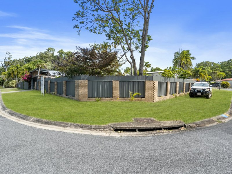 Photo - 1 Saffron Close, Holloways Beach QLD 4878 - Image 2