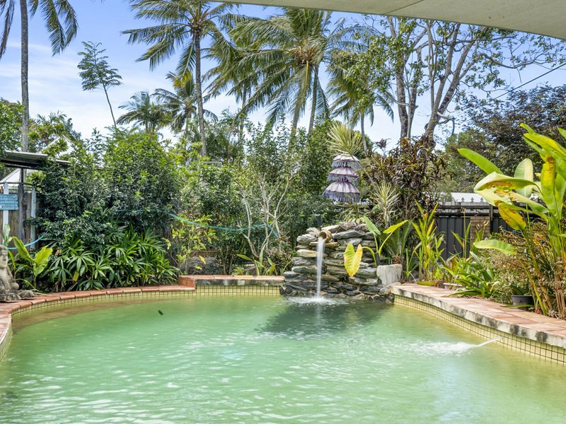Photo - 1 Saffron Close, Holloways Beach QLD 4878 - Image 3