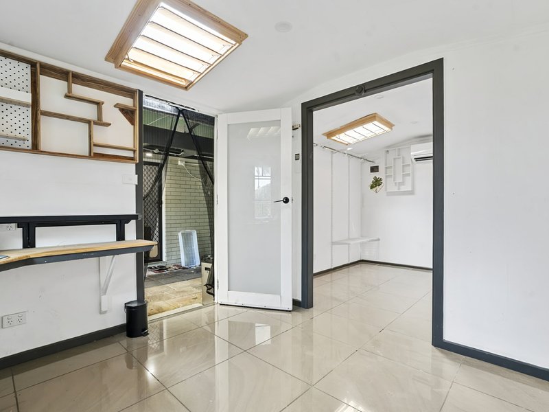 Photo - 1 Saffron Close, Holloways Beach QLD 4878 - Image 11