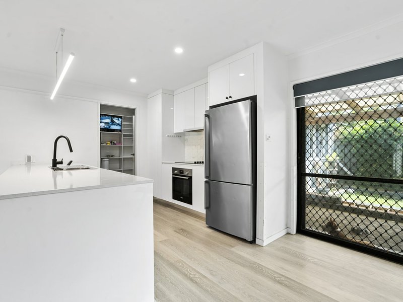 Photo - 1 Saffron Close, Holloways Beach QLD 4878 - Image 17