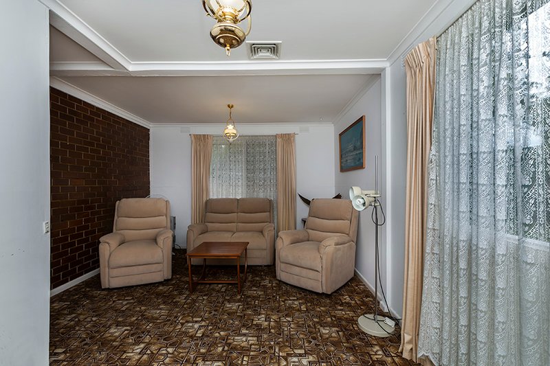 Photo - 1 Sagan Court, Glen Waverley VIC 3150 - Image 9