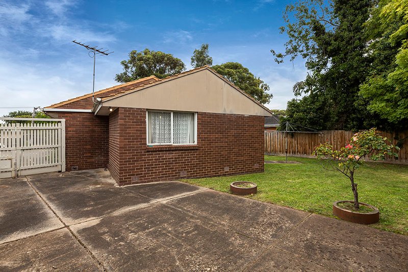 Photo - 1 Sagan Court, Glen Waverley VIC 3150 - Image 15