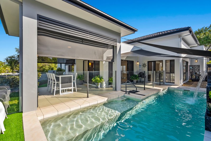 Photo - 1 Sagitta Place, Robina QLD 4226 - Image 2
