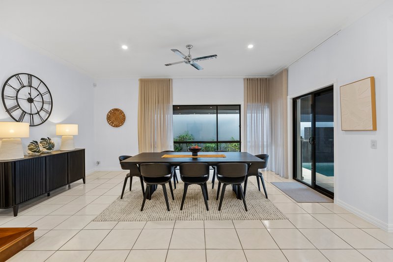 Photo - 1 Sagitta Place, Robina QLD 4226 - Image 6