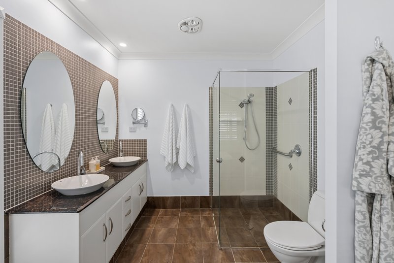 Photo - 1 Sagitta Place, Robina QLD 4226 - Image 11
