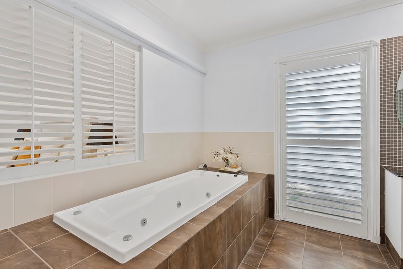 Photo - 1 Sagitta Place, Robina QLD 4226 - Image 12