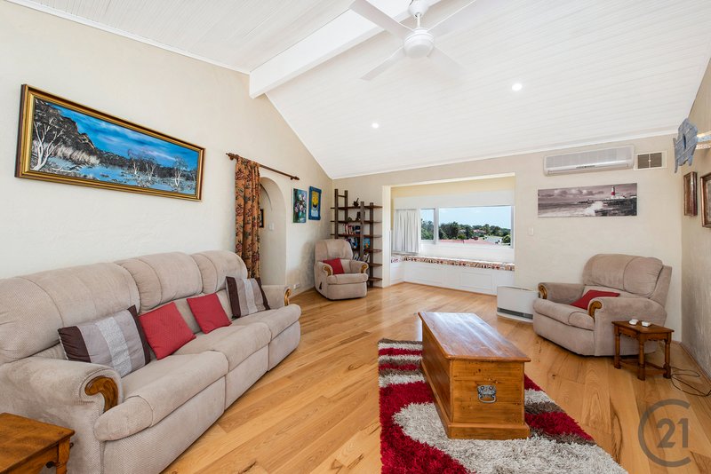 Photo - 1 Saint Andrews Court, Halls Head WA 6210 - Image 3