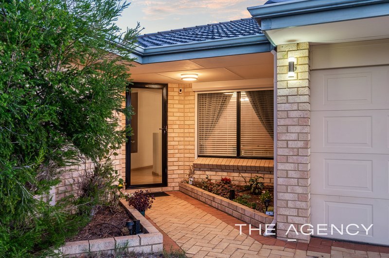 Photo - 1 Samuel Loop, Canning Vale WA 6155 - Image 2