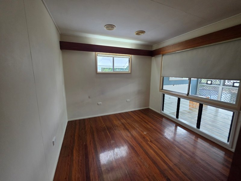 Photo - 1 Sandra Street, Kingston QLD 4114 - Image 7