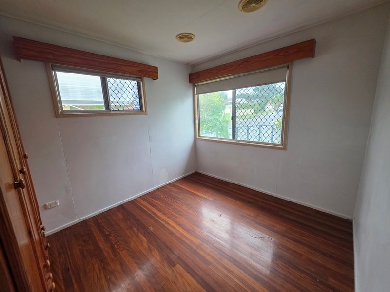 Photo - 1 Sandra Street, Kingston QLD 4114 - Image 9